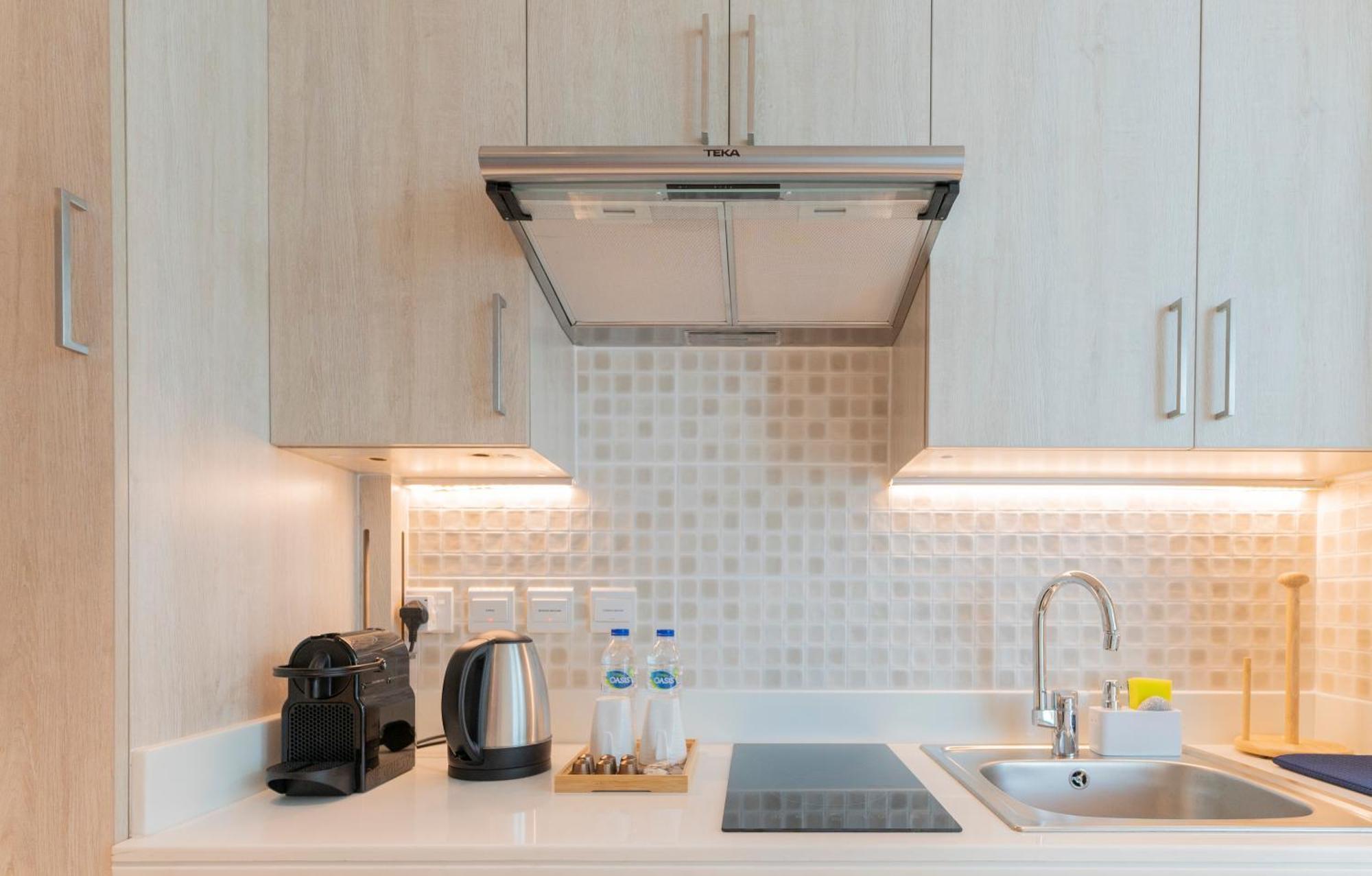Studio With Pool And Private Beach Access On Palm Jumeirah 두바이 외부 사진